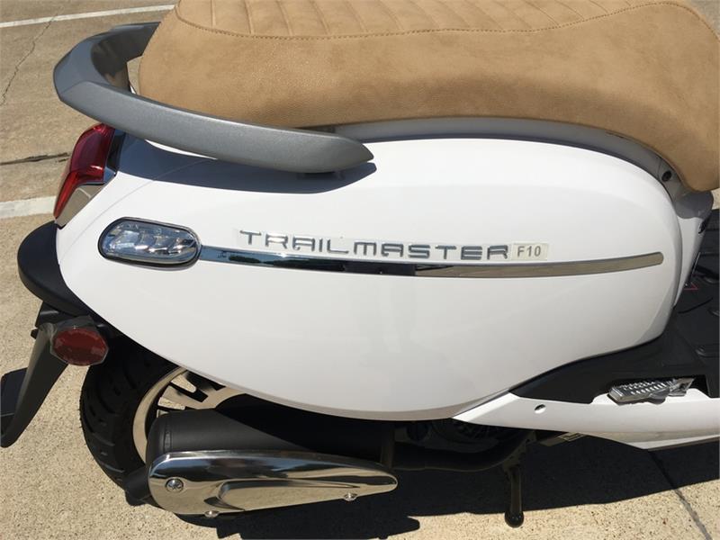 150cc Scooters > Trailmaster Turino 150A 150cc Gas Scooter Extreme
